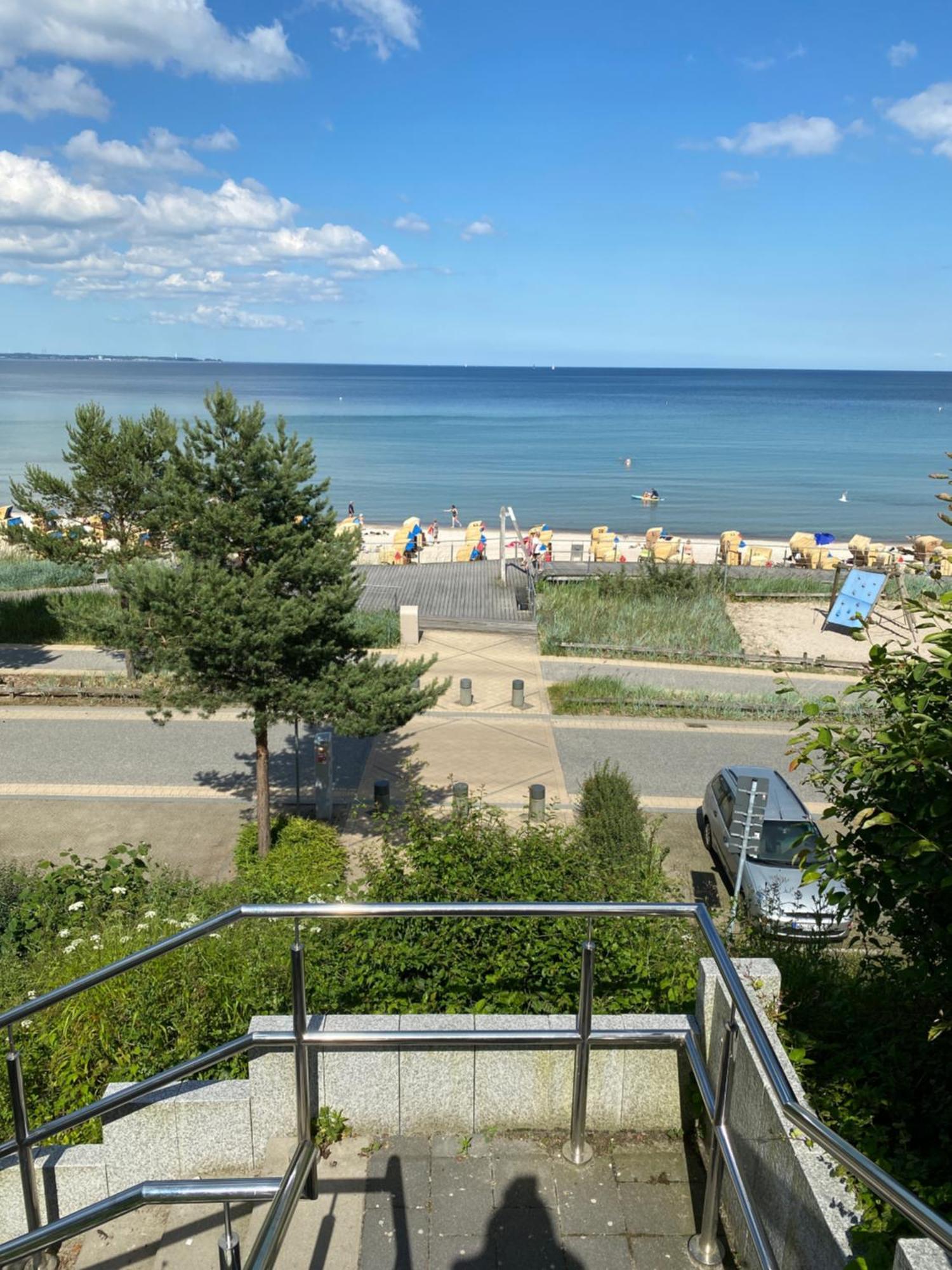 Studio Mit Panorama-Meerblick Und Direkter Strandlage In Scharbeutz Bagian luar foto